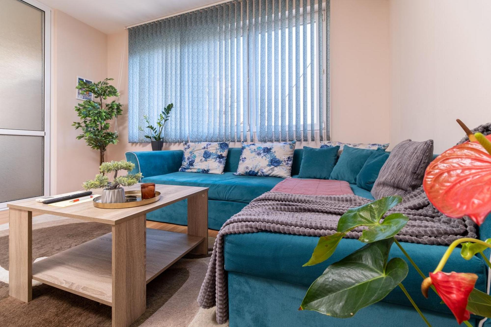 Comfortable 2Br Urban Getaway In City Center Plovdiv Exteriér fotografie