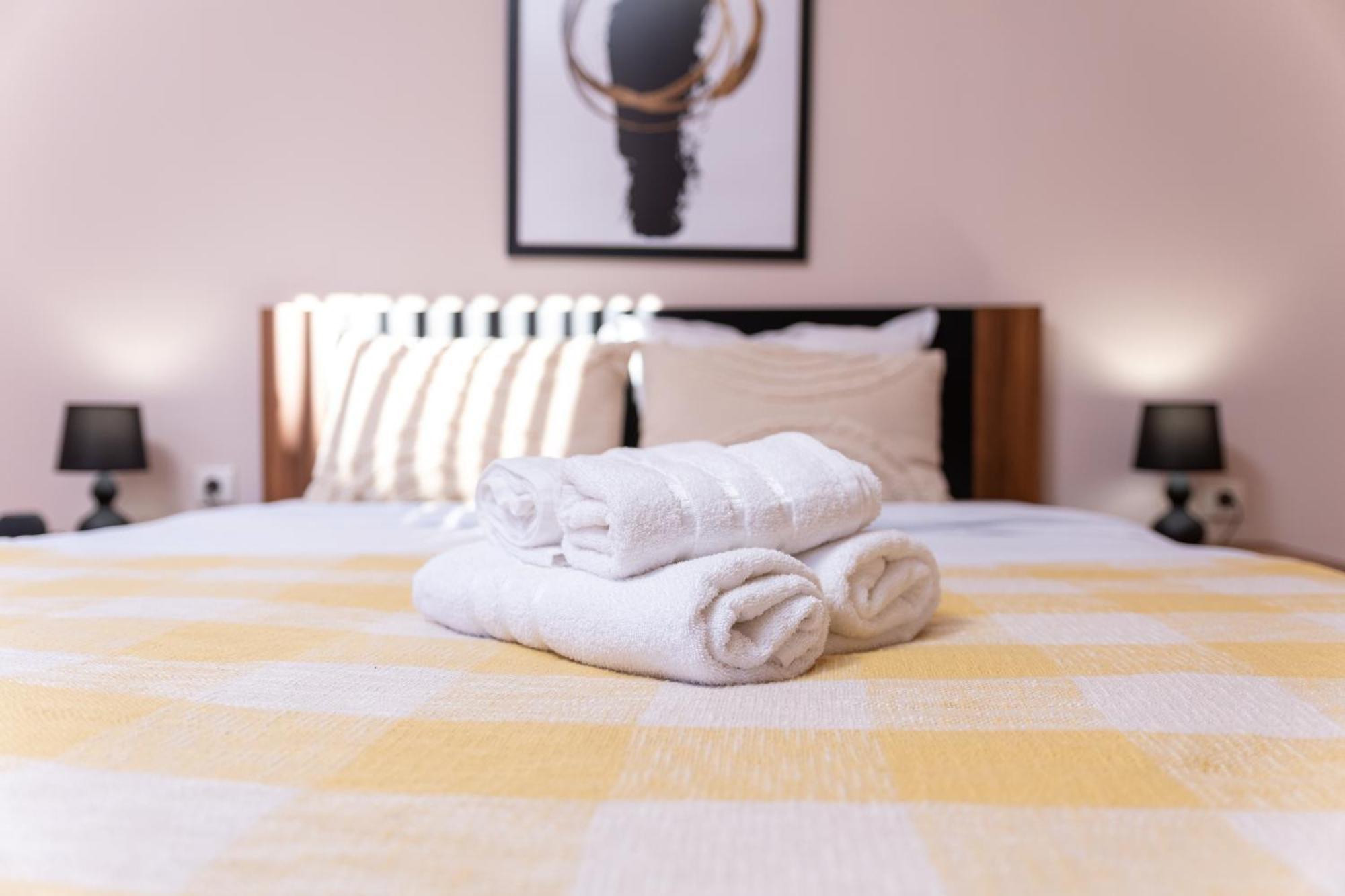 Comfortable 2Br Urban Getaway In City Center Plovdiv Exteriér fotografie