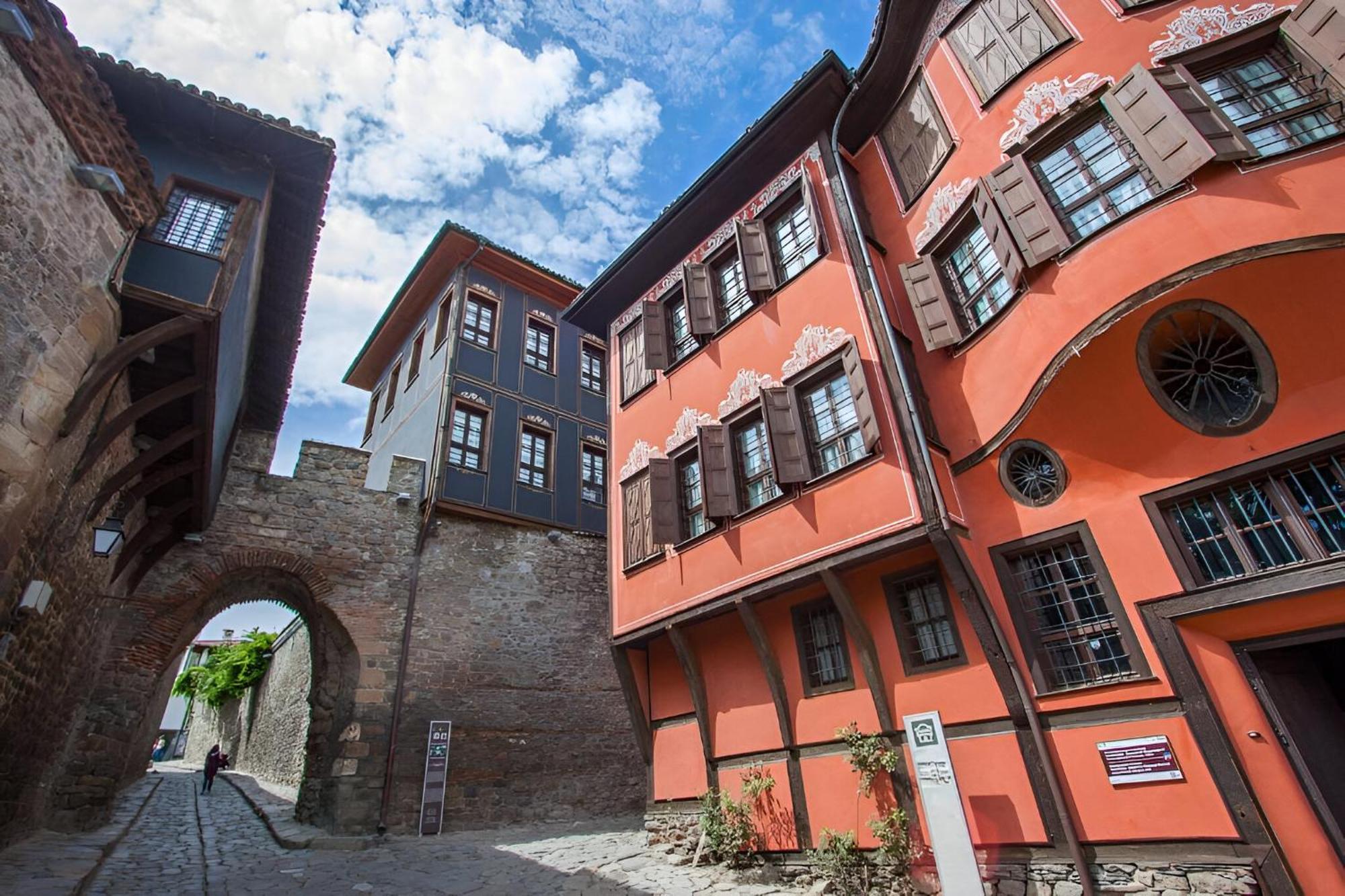 Comfortable 2Br Urban Getaway In City Center Plovdiv Exteriér fotografie